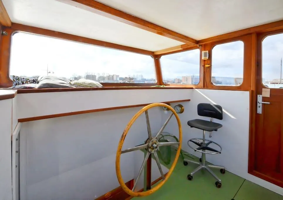 Borneokade Houseboat Bed & Breakfast Amsterdam 0*,  Netherlands