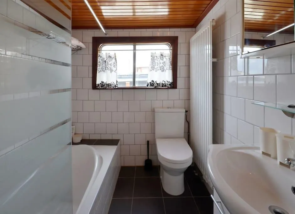 Borneokade Houseboat Bed & Breakfast Amsterdam